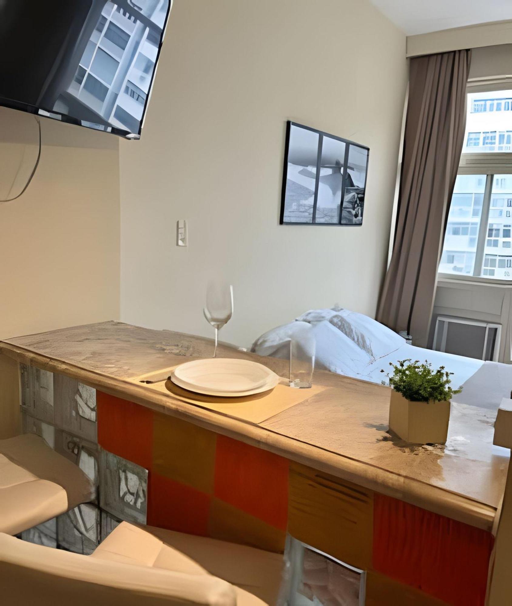 ריו דה ז'ניירו Apartamento Em Copacabana Com Vista Lateral Do Mar מראה חיצוני תמונה